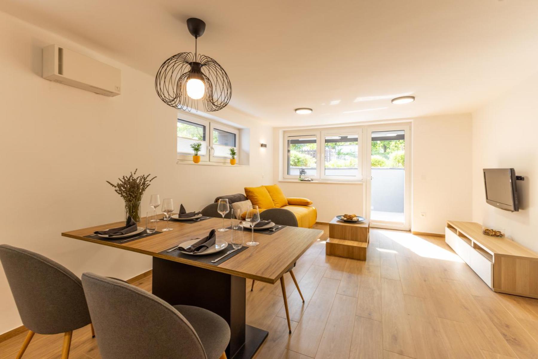 Apartmaji Klavdija Lubiana Esterno foto