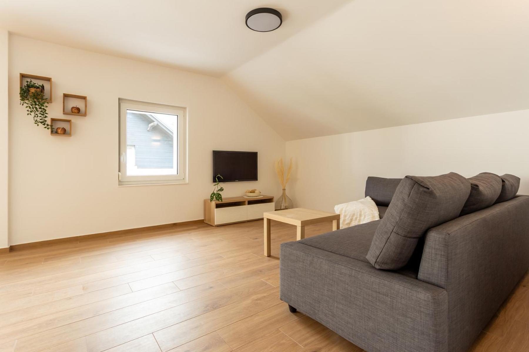 Apartmaji Klavdija Lubiana Esterno foto