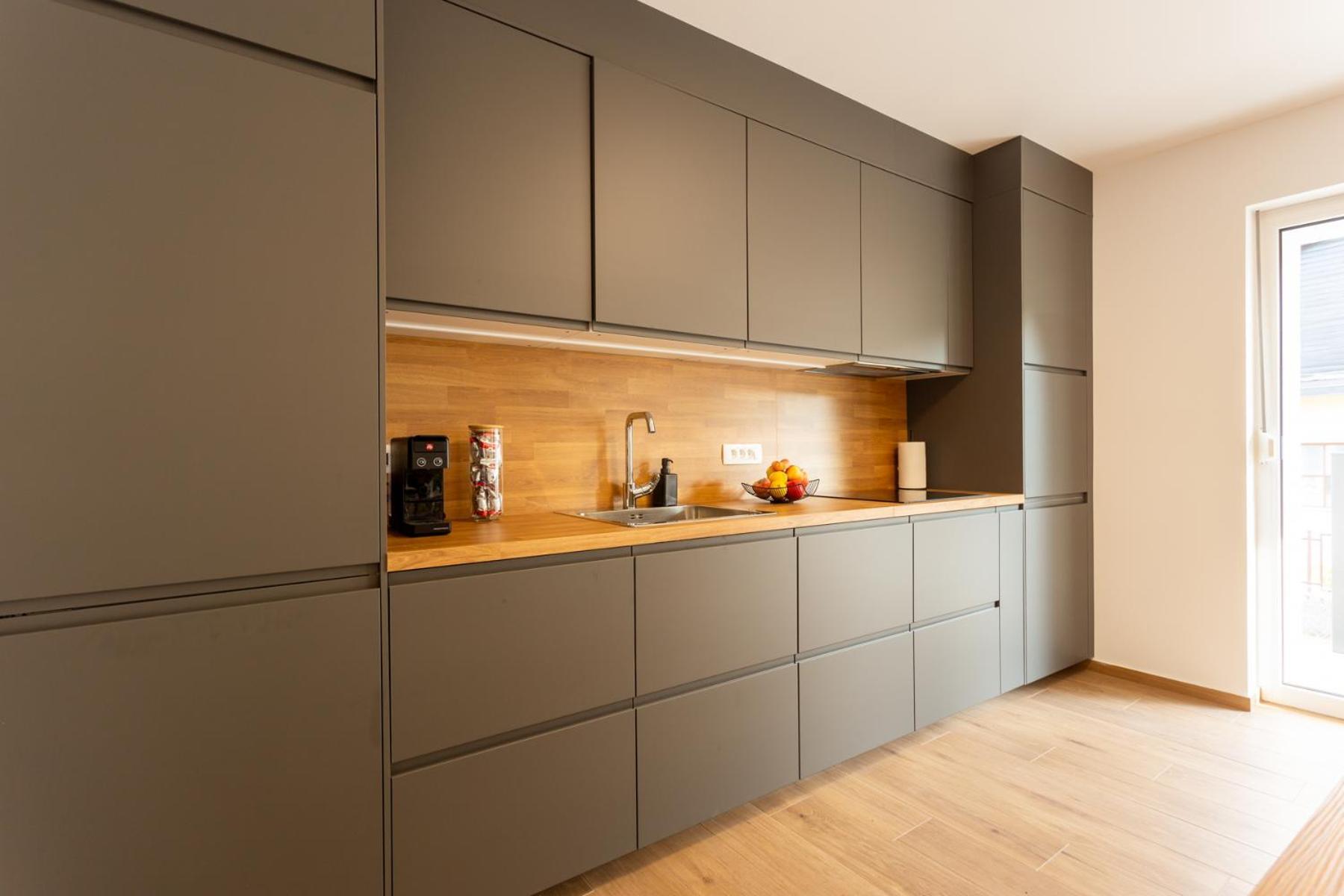 Apartmaji Klavdija Lubiana Esterno foto