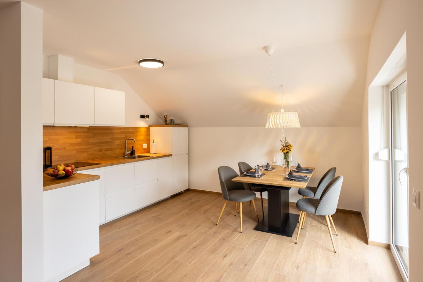 Apartmaji Klavdija Lubiana Esterno foto